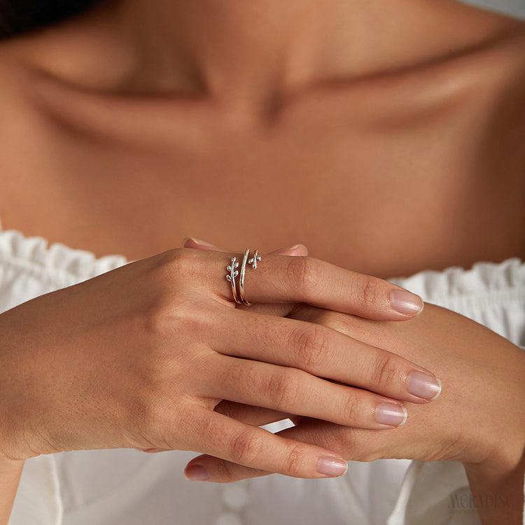 Anel Feminino Folhas Ajustável, Prata 925 - Meradise 2