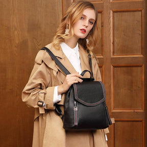Mochila de Couro Feminina Claire, Preta - Meradise 8